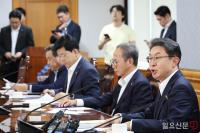 모두발언 하는 이억원 금융위원장