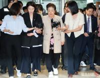 김건희 특검 출석하는 한학자 통일교 총재