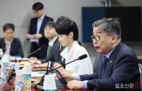 모두발언 하는 유철환 국민권익위원회 위원장